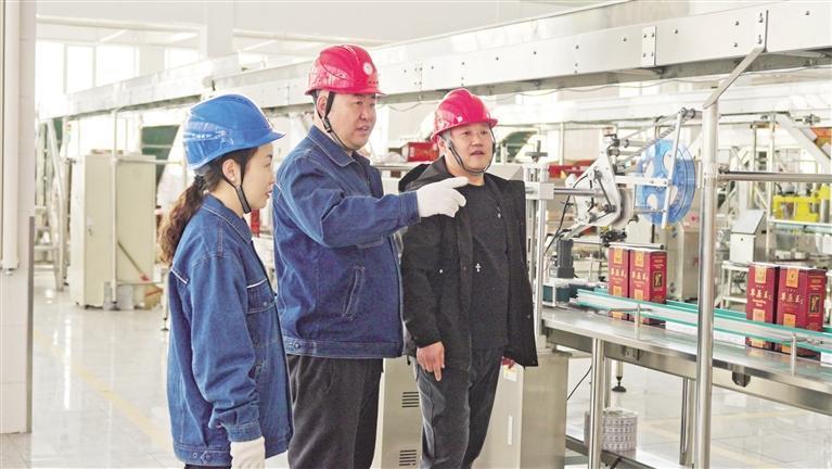Điện lực tăng cường, rượu cỏ nguyên bản tạo nên hương vị mới cho thời đại.